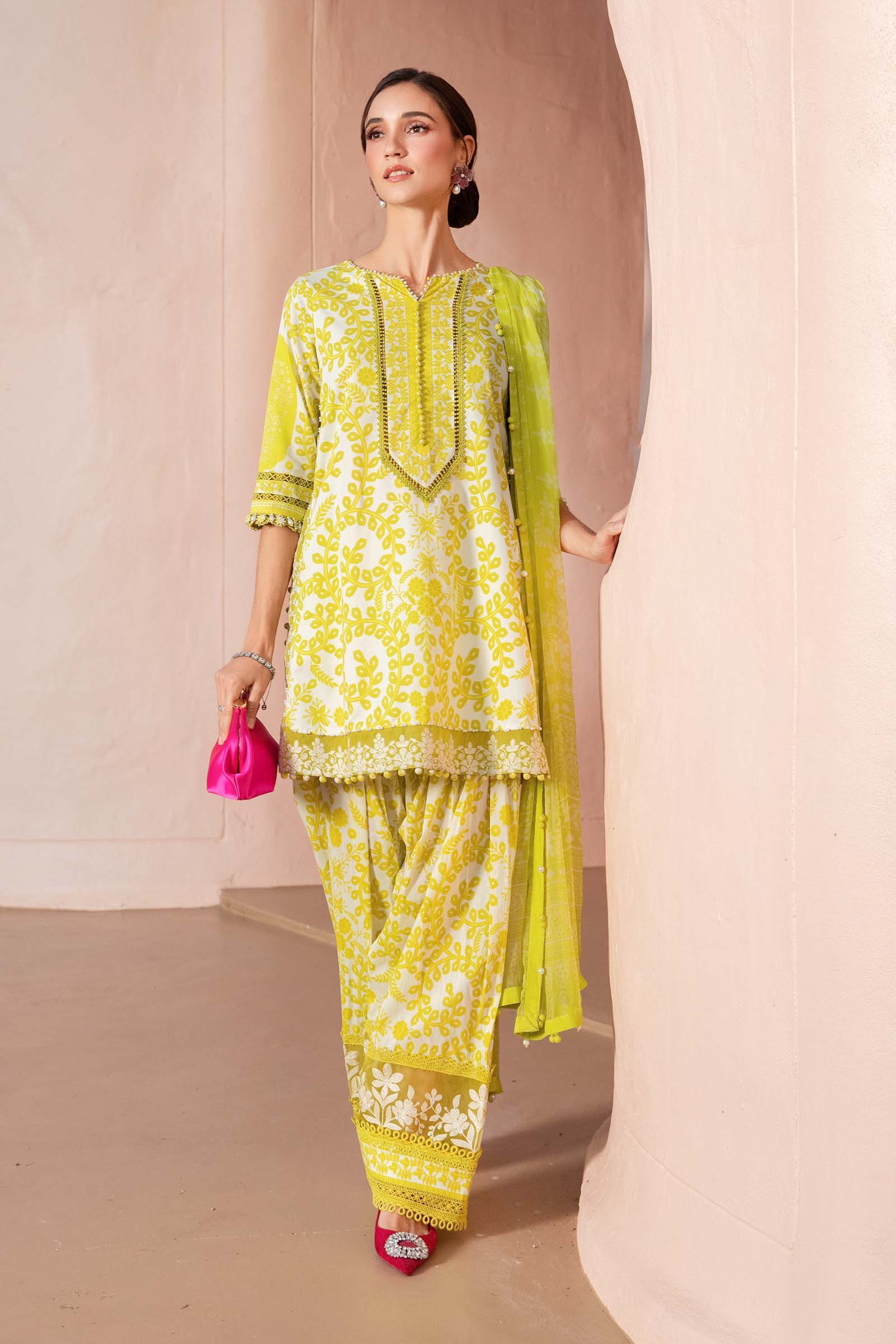 Dhalia By Iznik