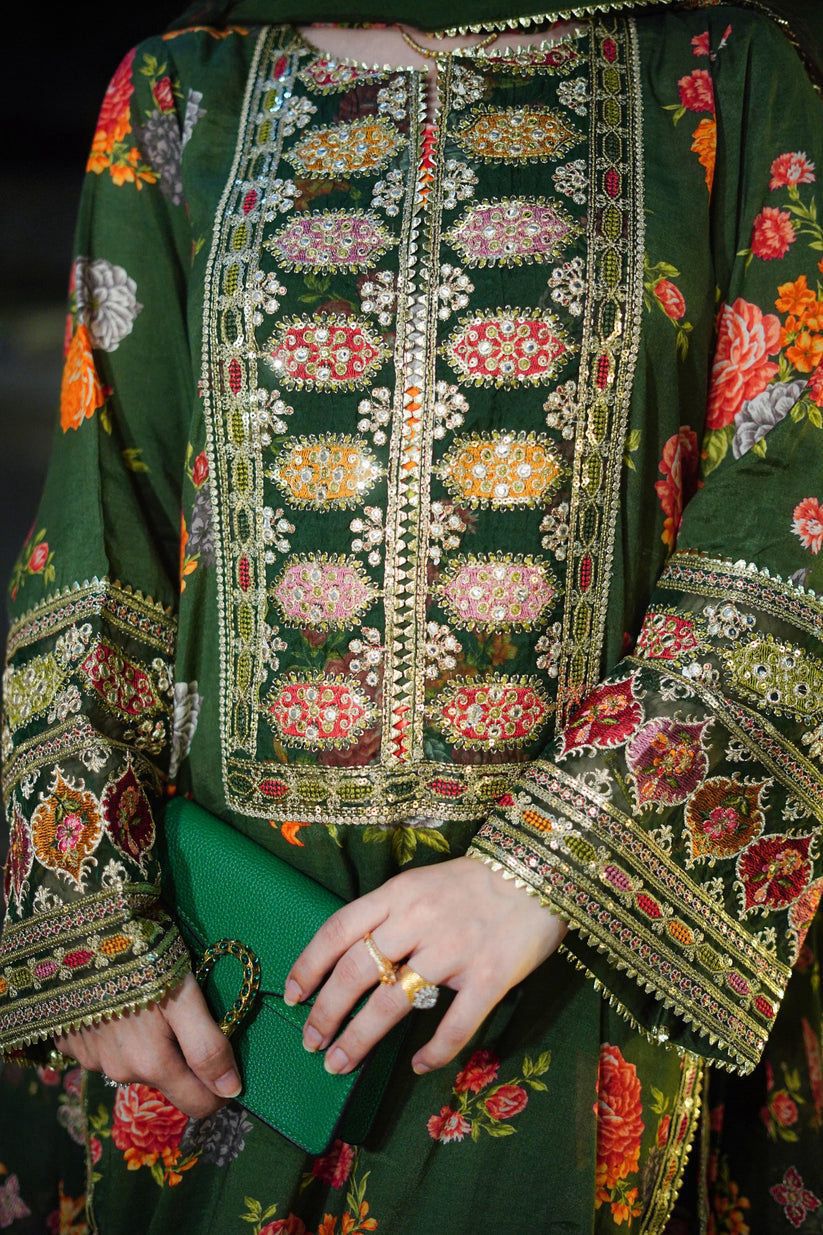 Aneela’s 3Pc Silk With Embroidery Patche’s