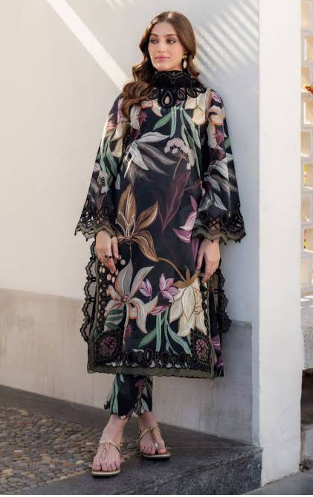 Baroque Embroidery 3-Piece Linen