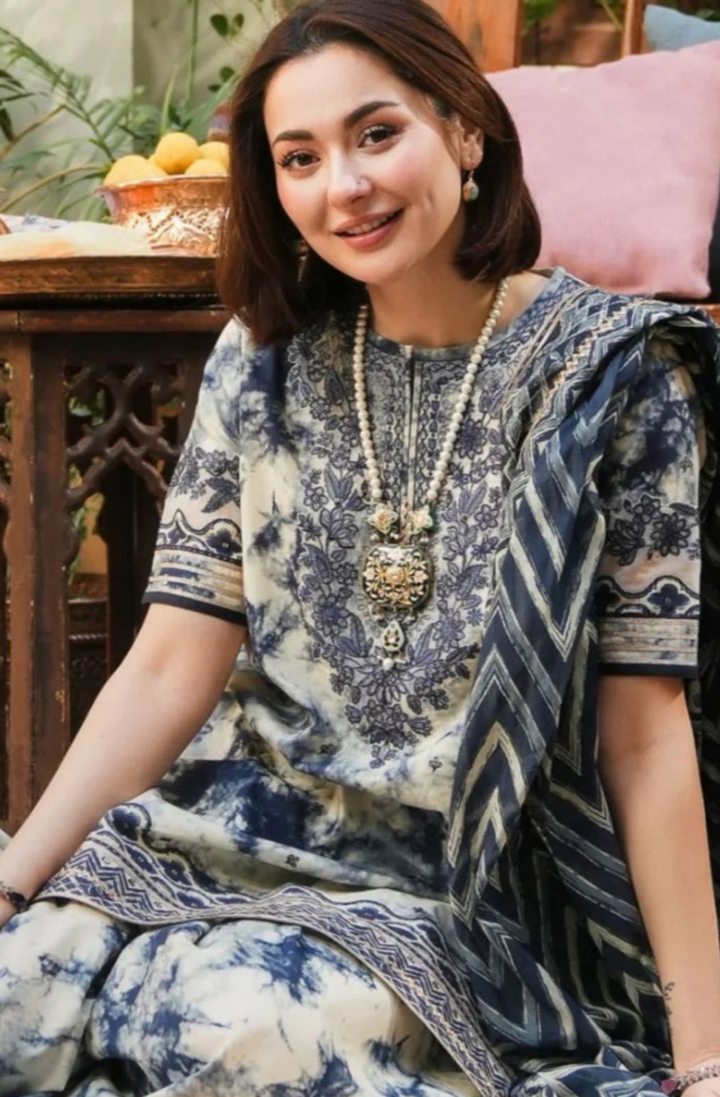 Hania Aamir Hit Code with Chiffon Dupatta