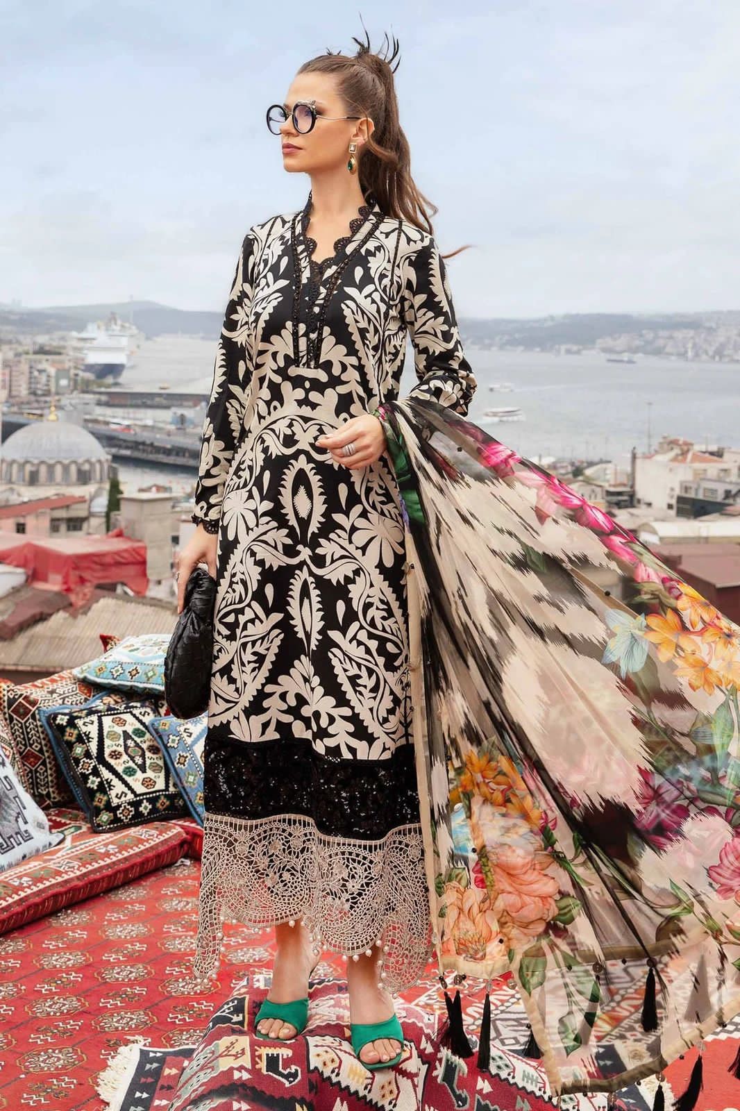 Baroque 3pc Lawn - Chiffon Dupatta